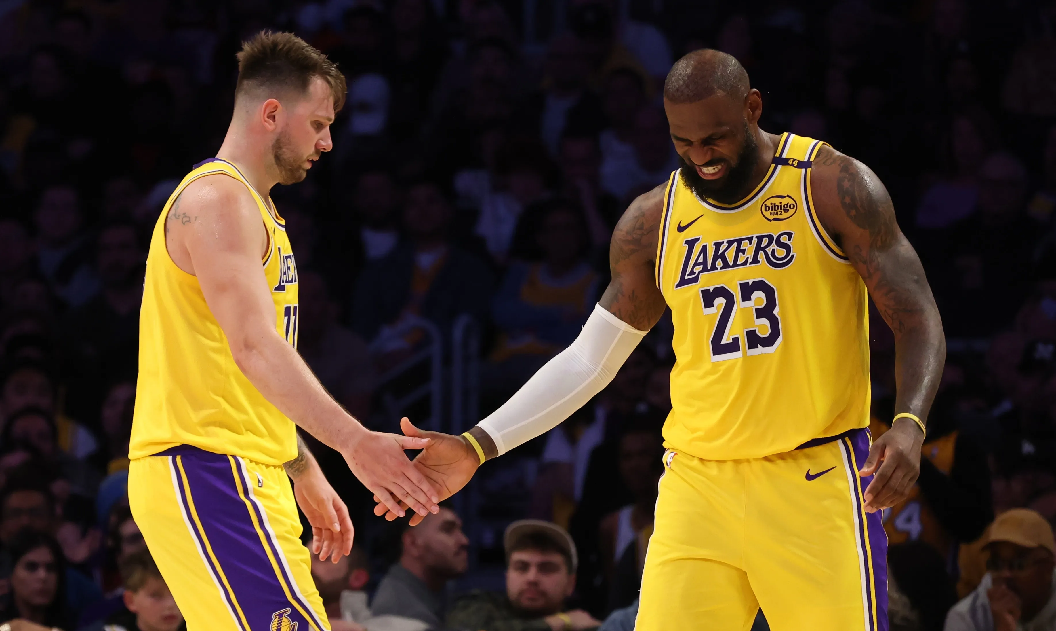 开云app-东契奇巅峰对决，阿扎伦卡与40激战切尔西分钟，败北胜负难料！-开云app